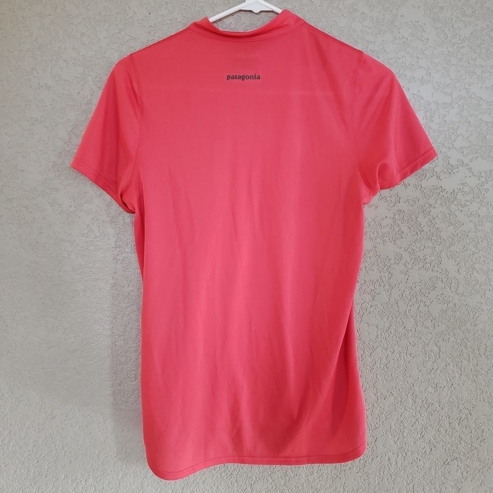 Patagonia tee salmon color size S. - Picture 5 of 5